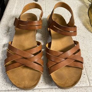 Korks sandals size 10